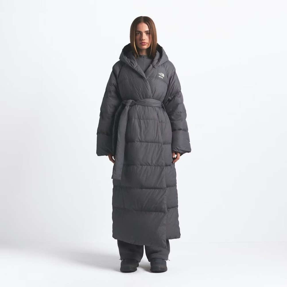 THE NORTH FACE X SKIMS NUPTSE WRAP PARKA